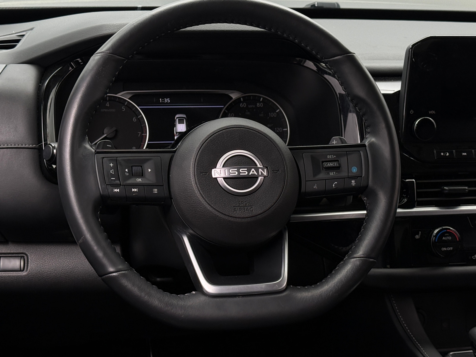 Thumbnail: 2025 Nissan Pathfinder - 4