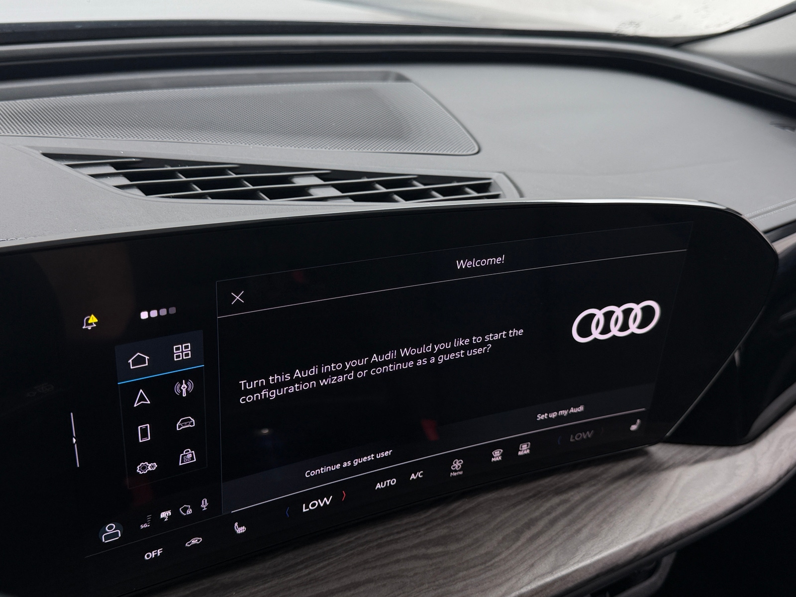 Thumbnail: 2025 Audi Q5 - 4