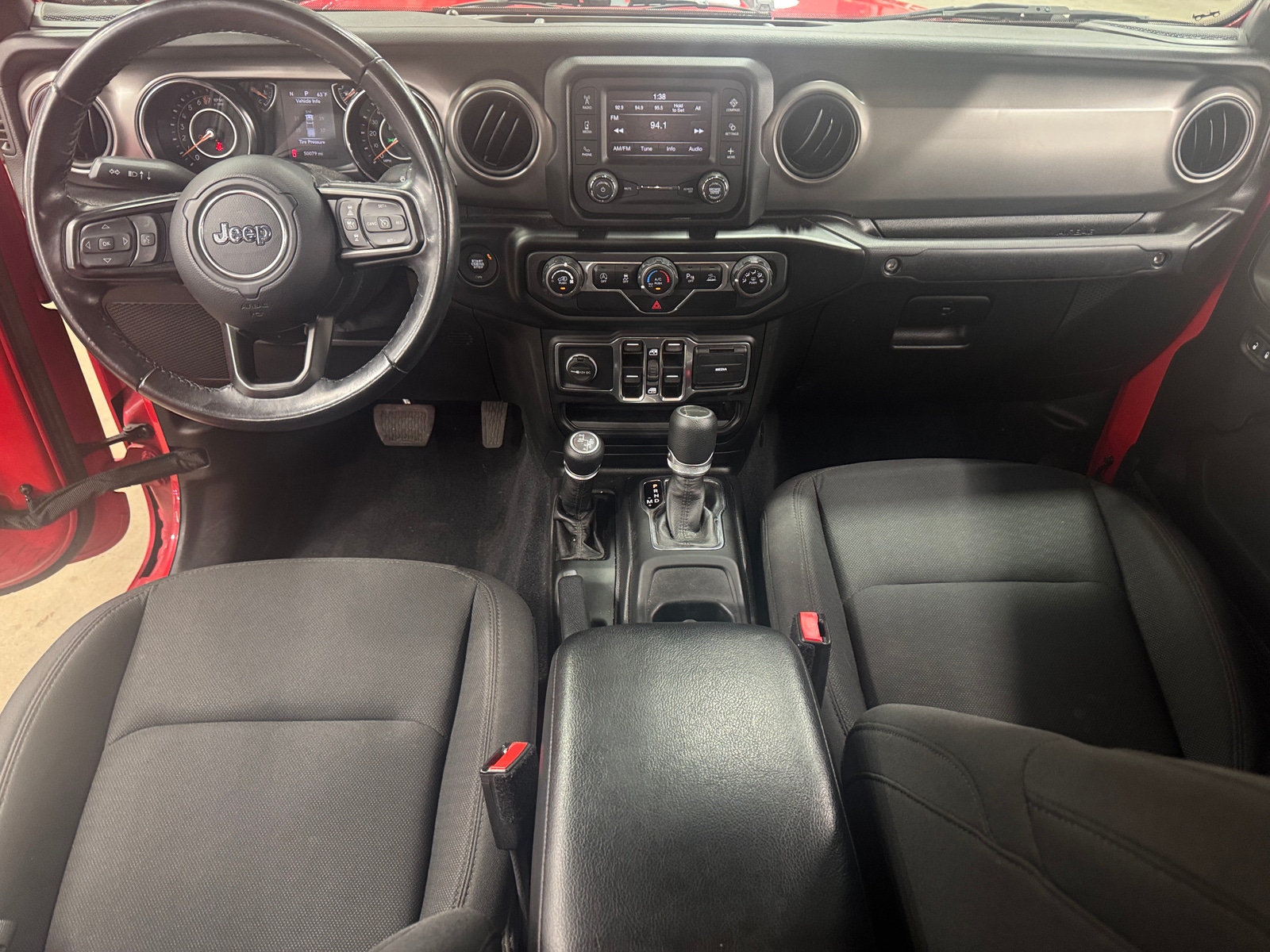 Thumbnail: 2021 Jeep Gladiator - 3