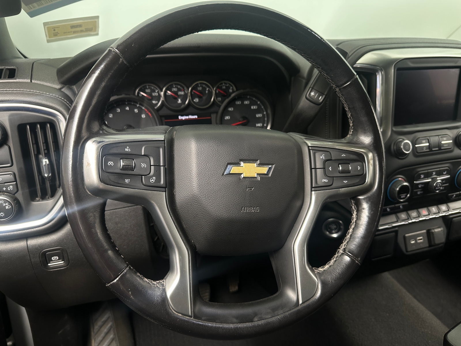 Thumbnail: 2022 Chevrolet Silverado 1500 - 5