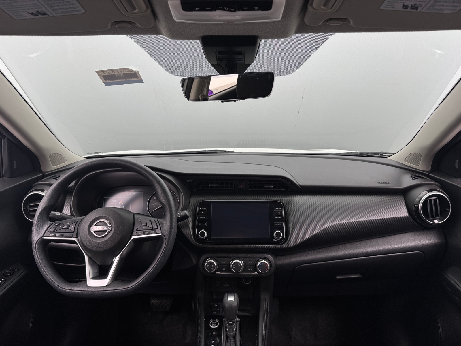 Thumbnail: 2023 Nissan Kicks - 3