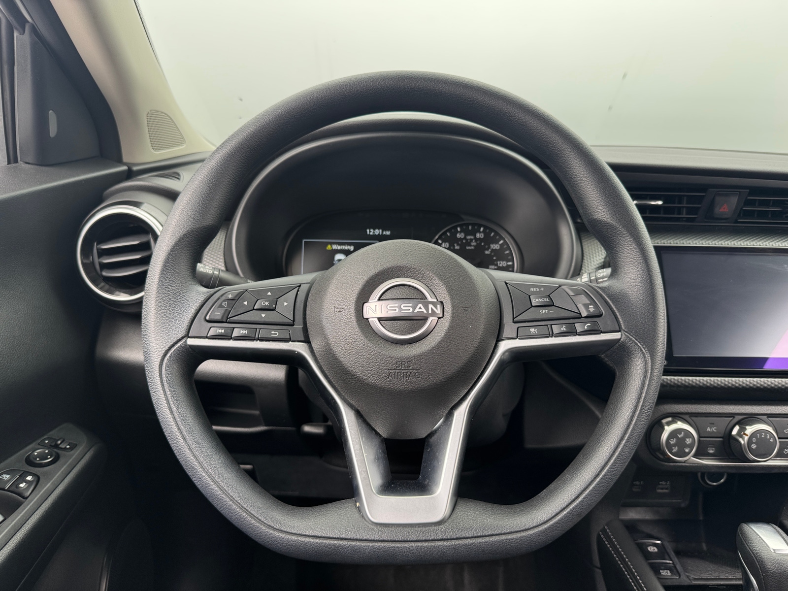 Thumbnail: 2023 Nissan Kicks - 5