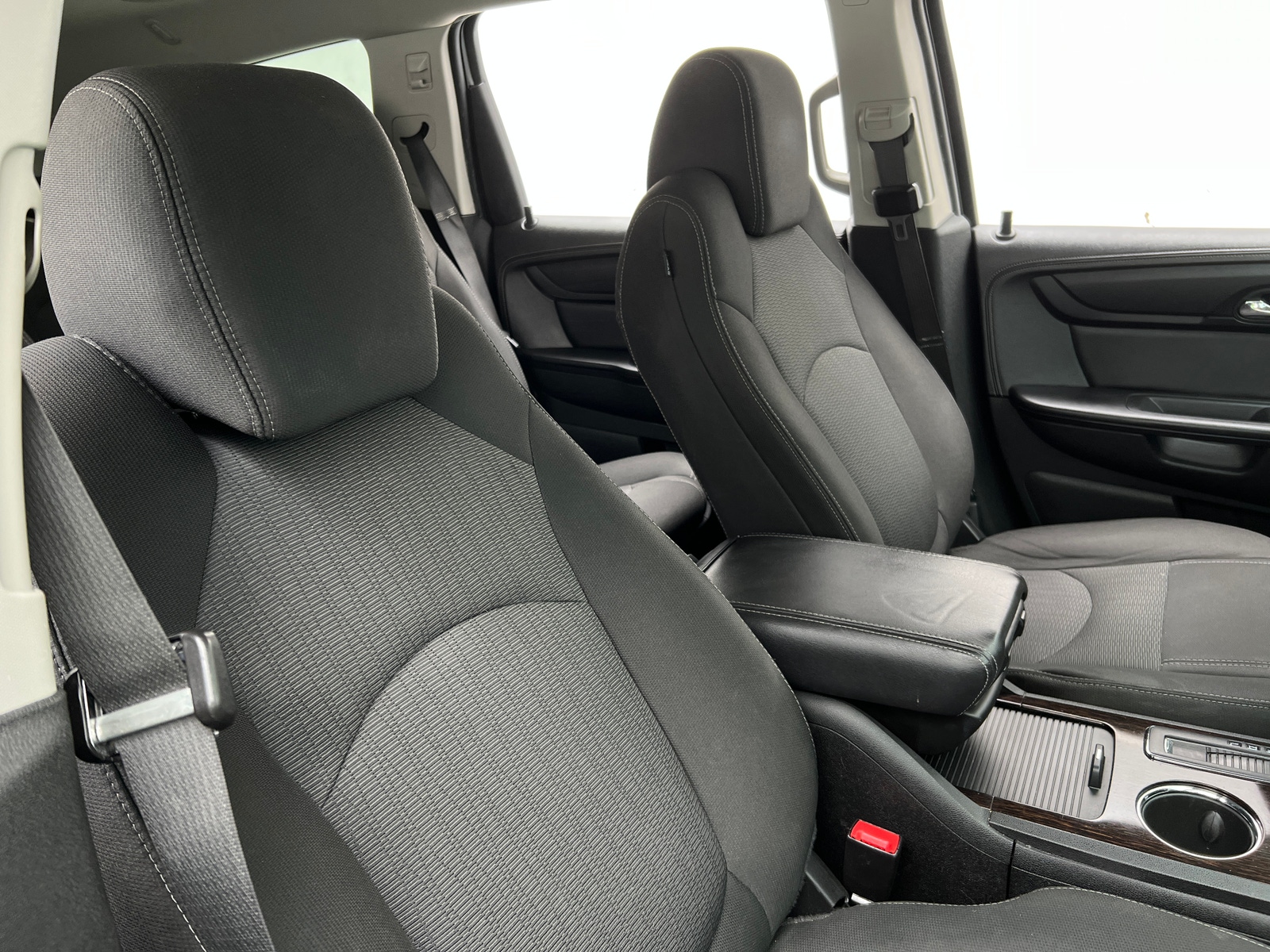 Thumbnail: 2016 Chevrolet Traverse - 2