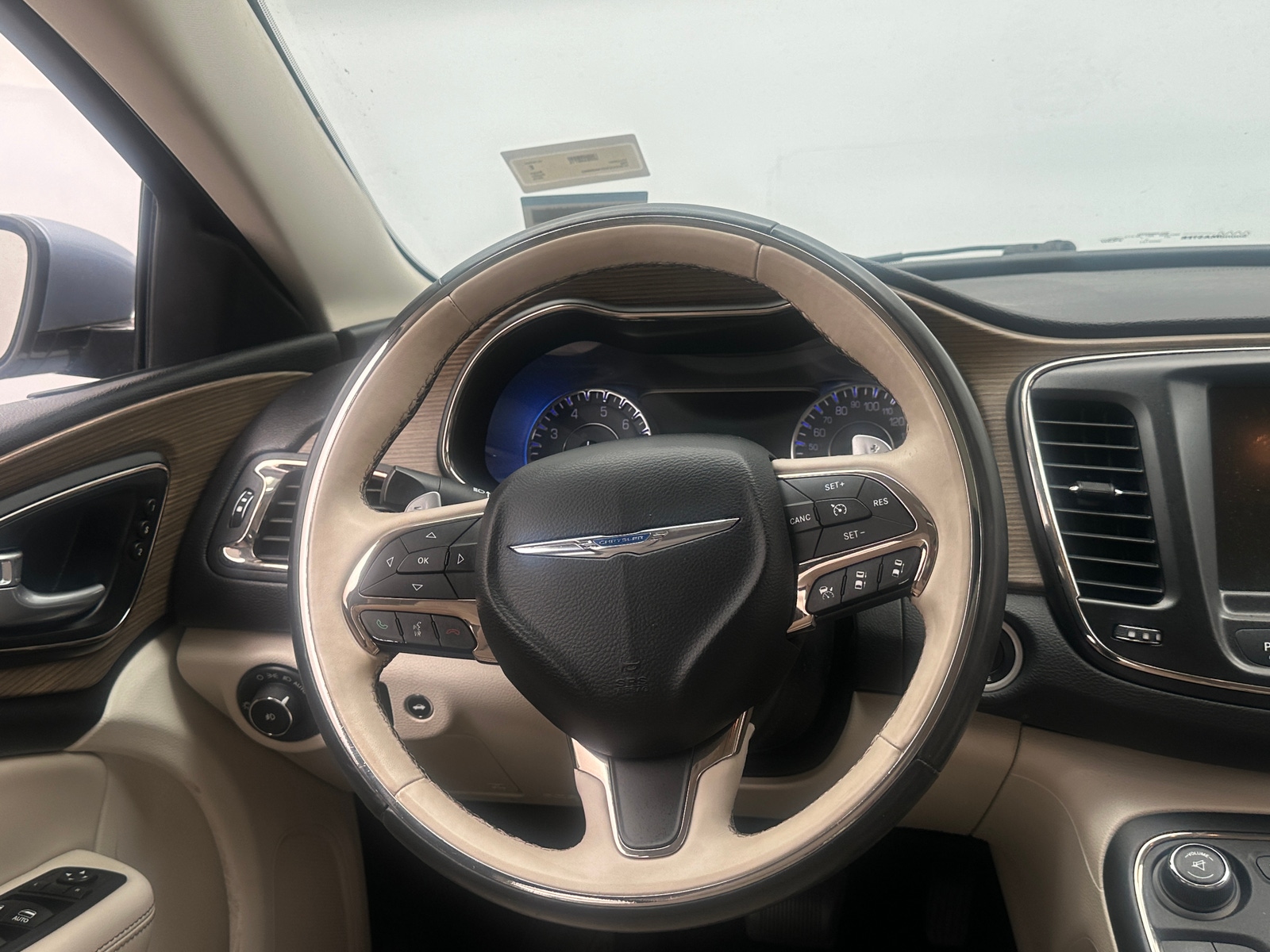 Thumbnail: 2015 Chrysler 200 - 4