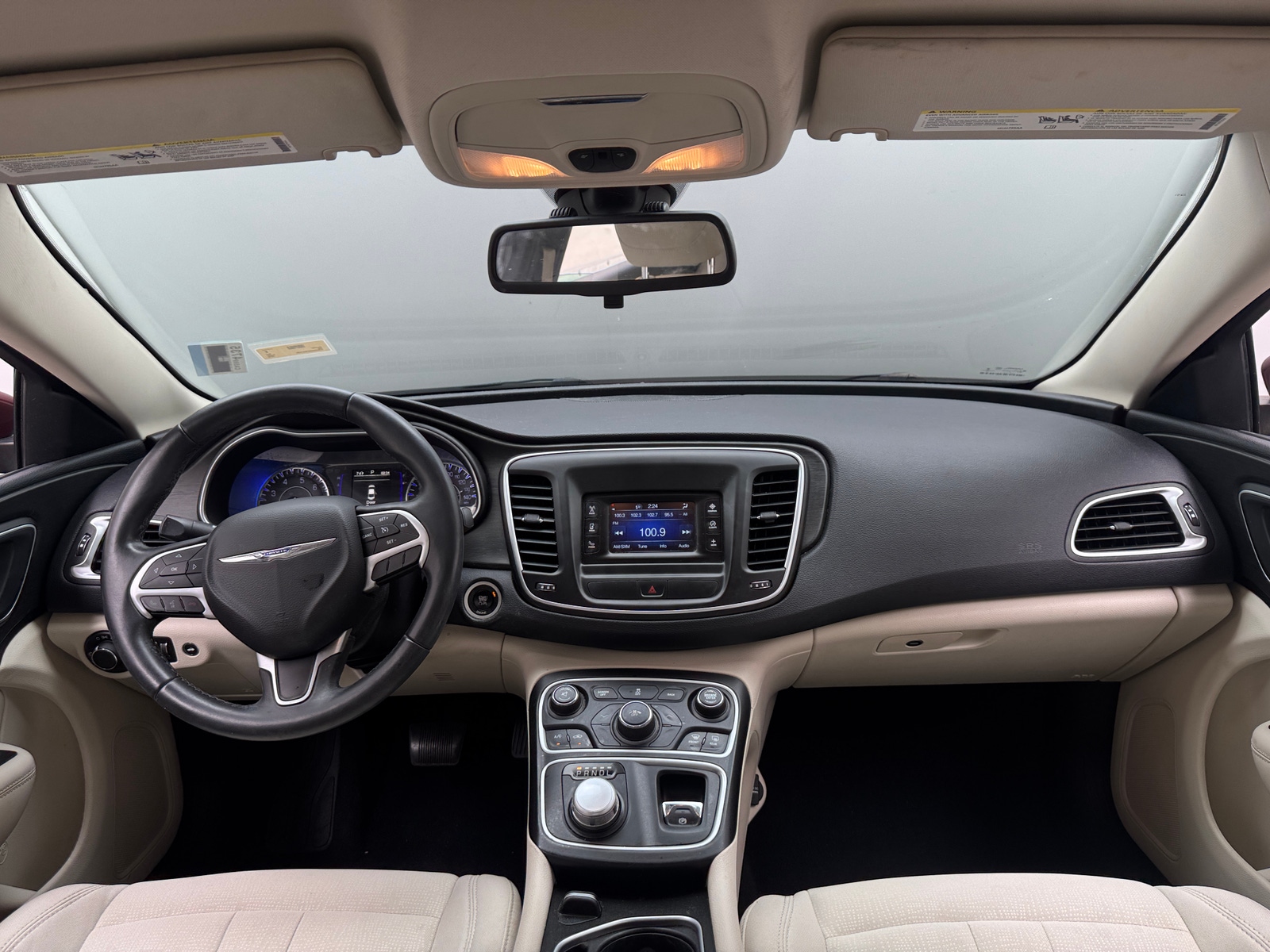 Thumbnail: 2015 Chrysler 200 - 3