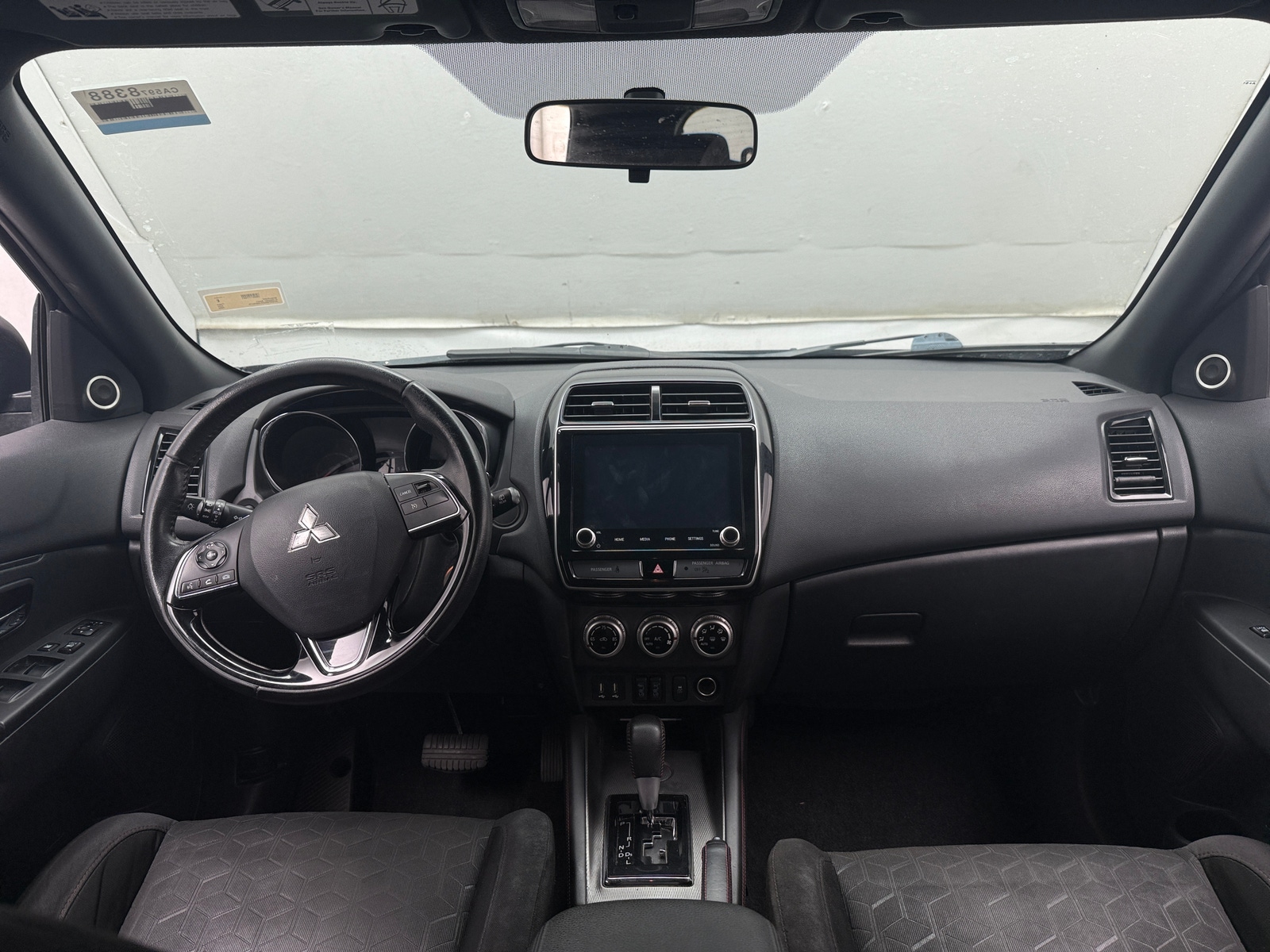 Thumbnail: 2020 Mitsubishi Outlander Sport - 3