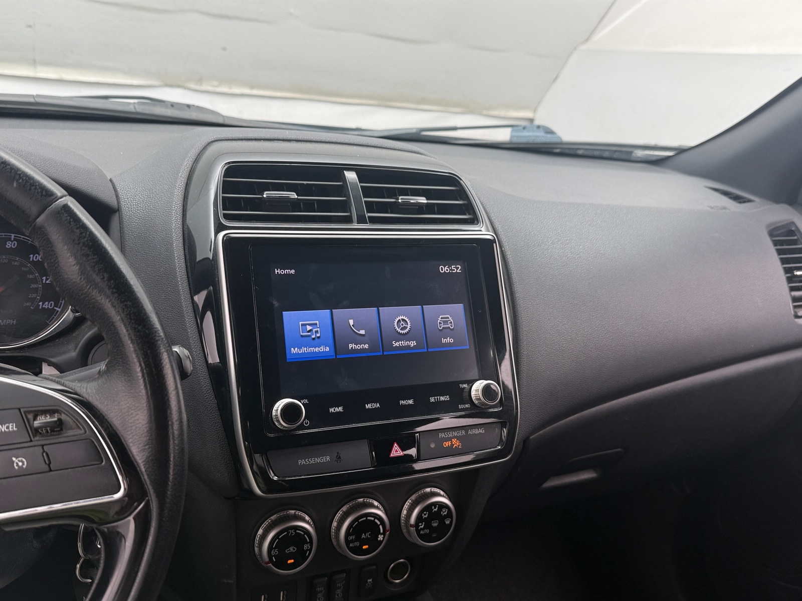 Thumbnail: 2020 Mitsubishi Outlander Sport - 4