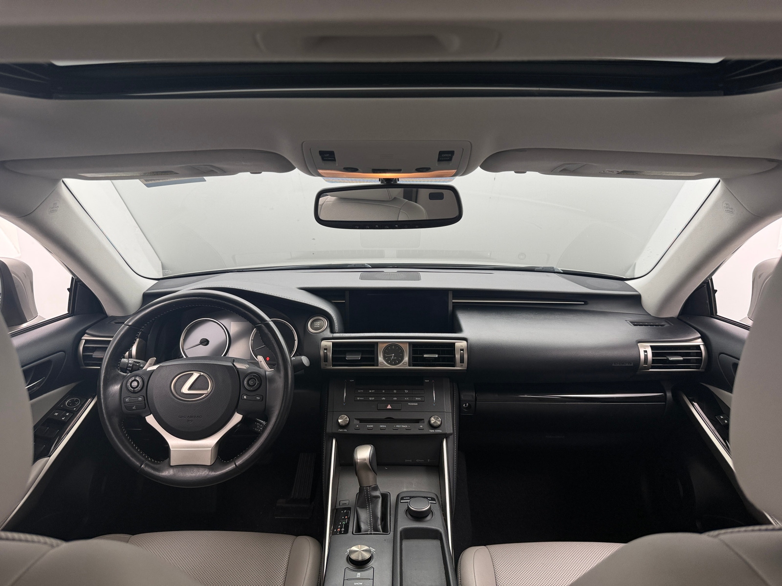 Thumbnail: 2016 Lexus IS - 2