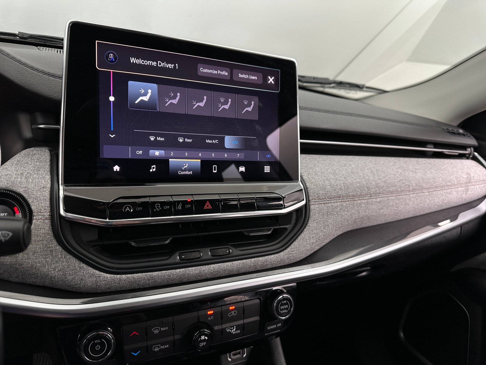 Thumbnail: 2022 Jeep Compass - 3