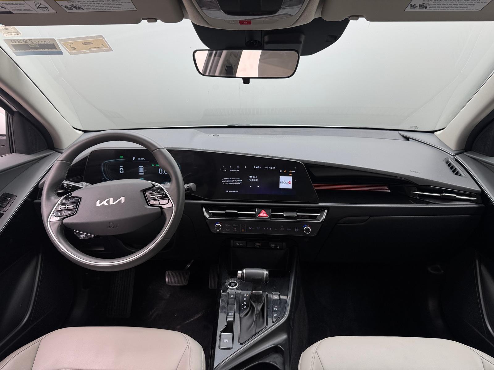 Thumbnail: 2023 Kia Niro - 2