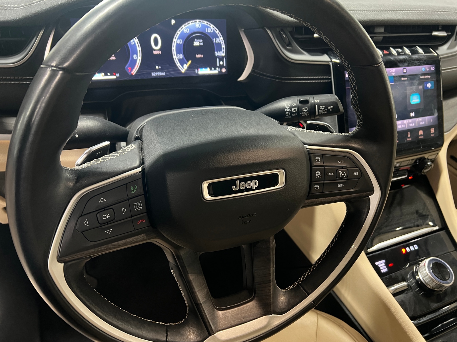 Thumbnail: 2021 Jeep Grand Cherokee L - 4