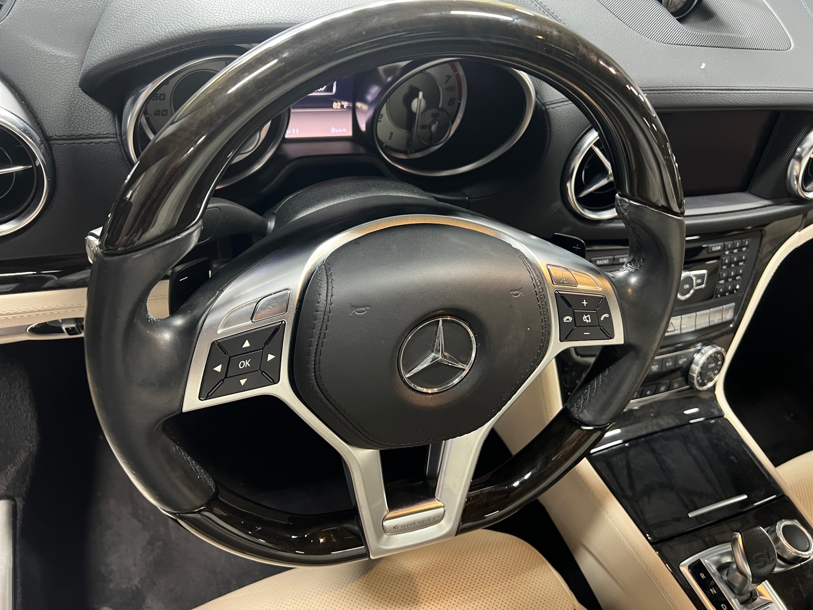 Thumbnail: 2013 Mercedes-Benz SL-Class - 4
