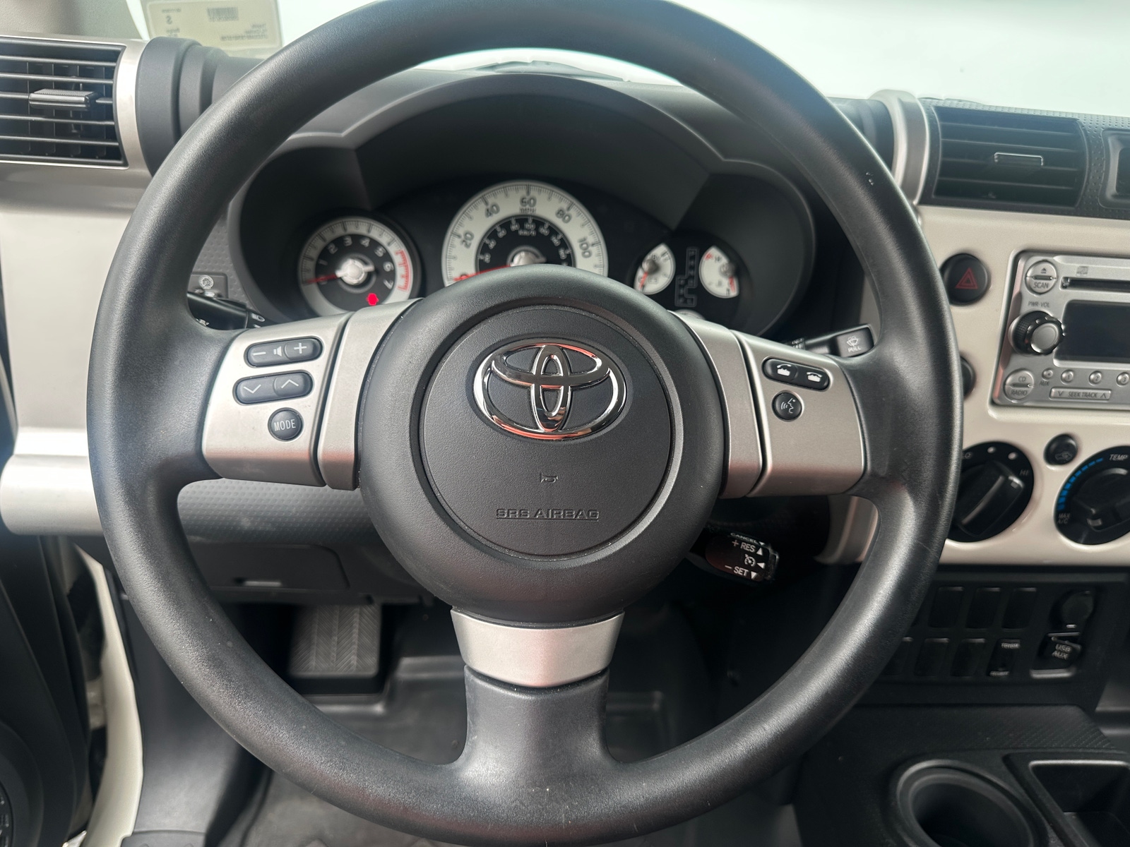 Thumbnail: 2014 Toyota FJ Cruiser - 5