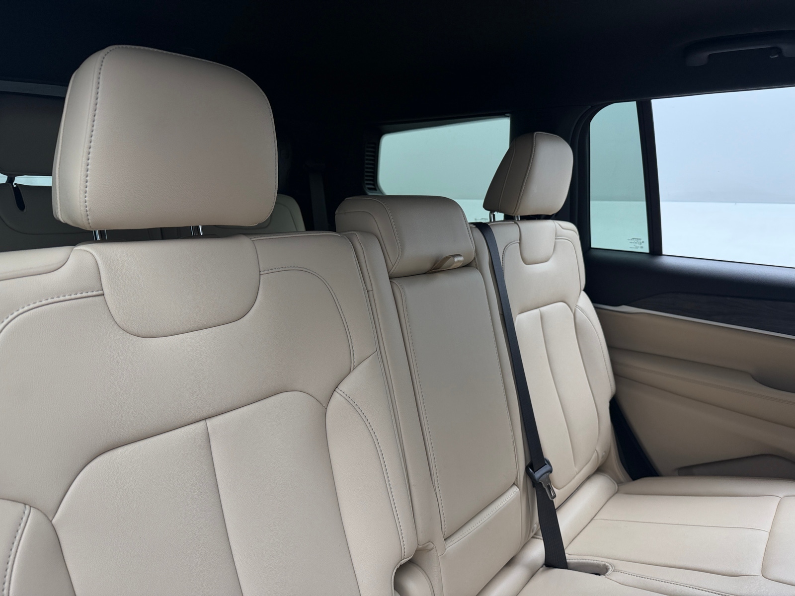 Thumbnail: 2024 Jeep Grand Cherokee L - 5