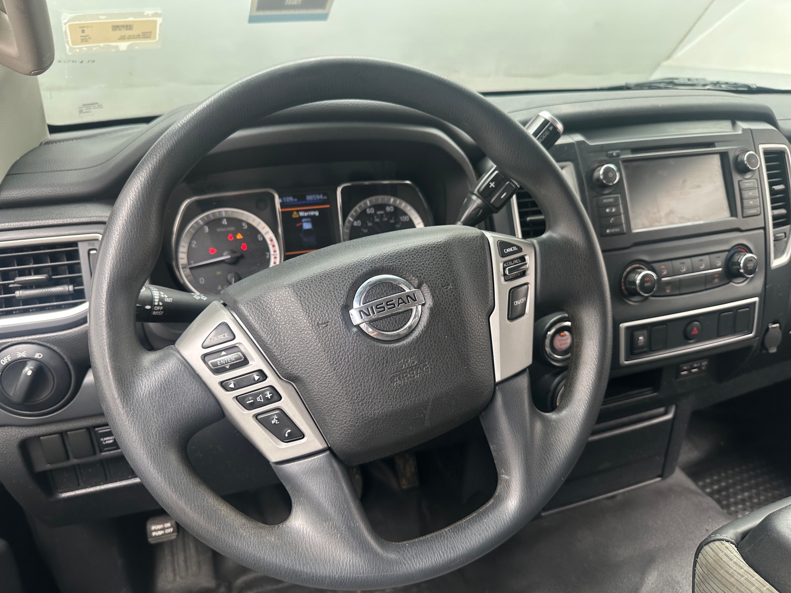 Thumbnail: 2019 Nissan Titan - 5