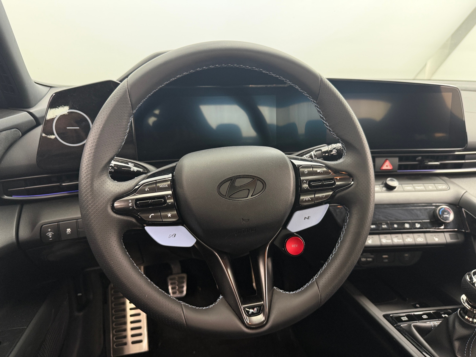 Thumbnail: 2025 Hyundai Elantra - 4