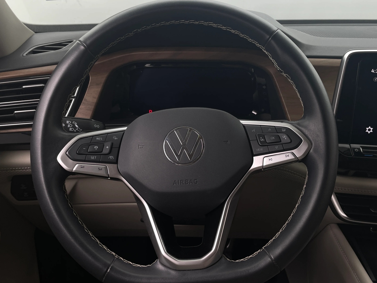 Thumbnail: 2024 Volkswagen Atlas - 4