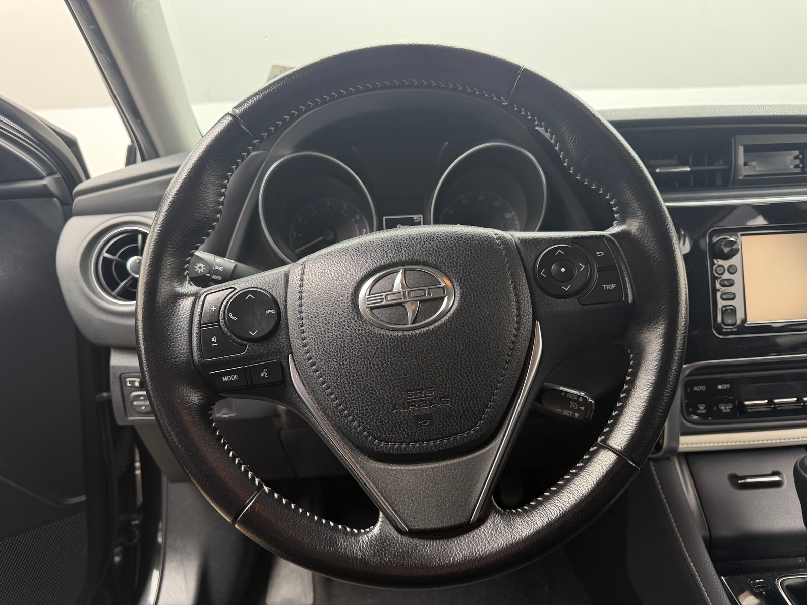 Thumbnail: 2016 Scion iM - 5