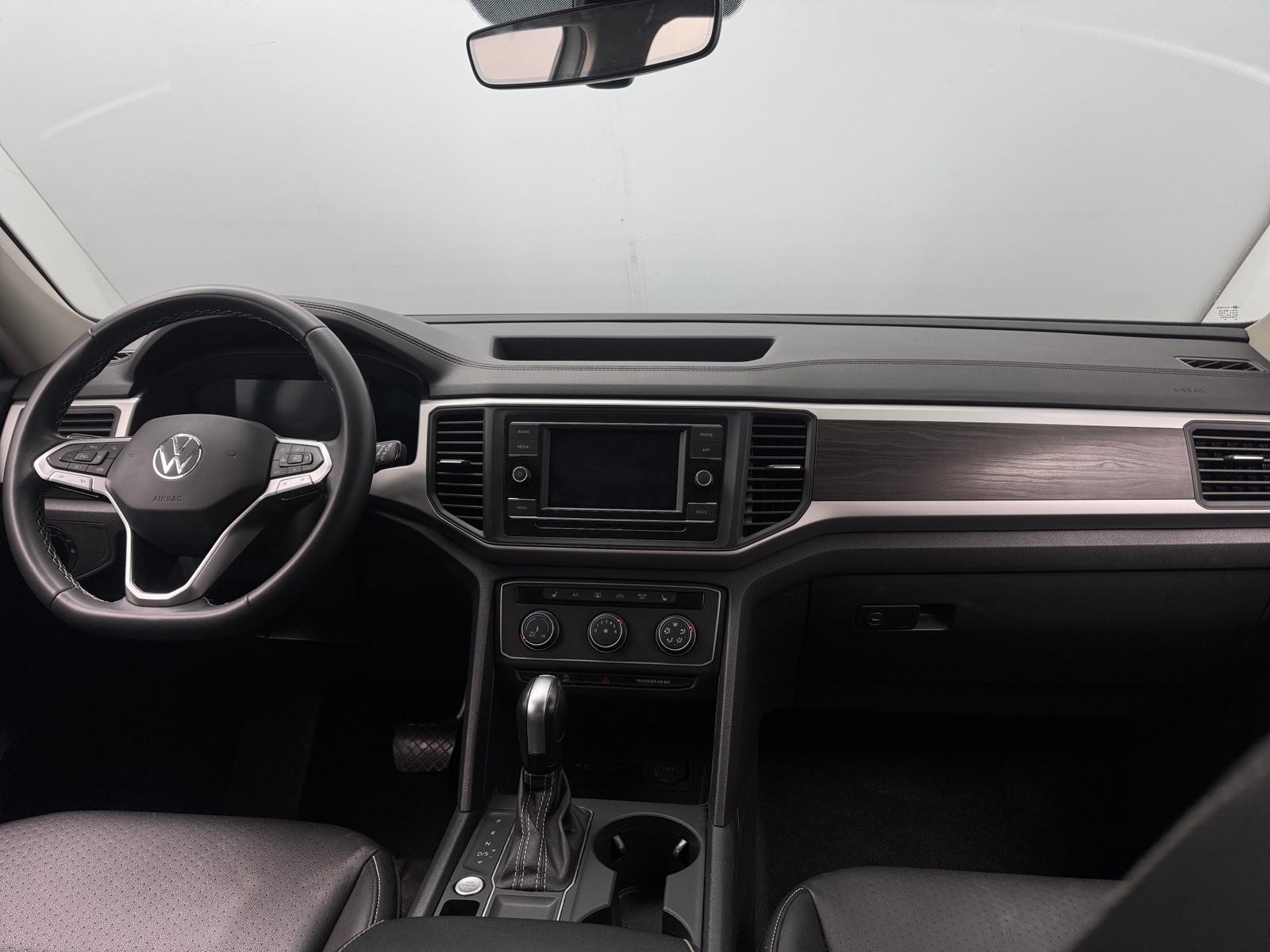 Thumbnail: 2023 Volkswagen Atlas - 2