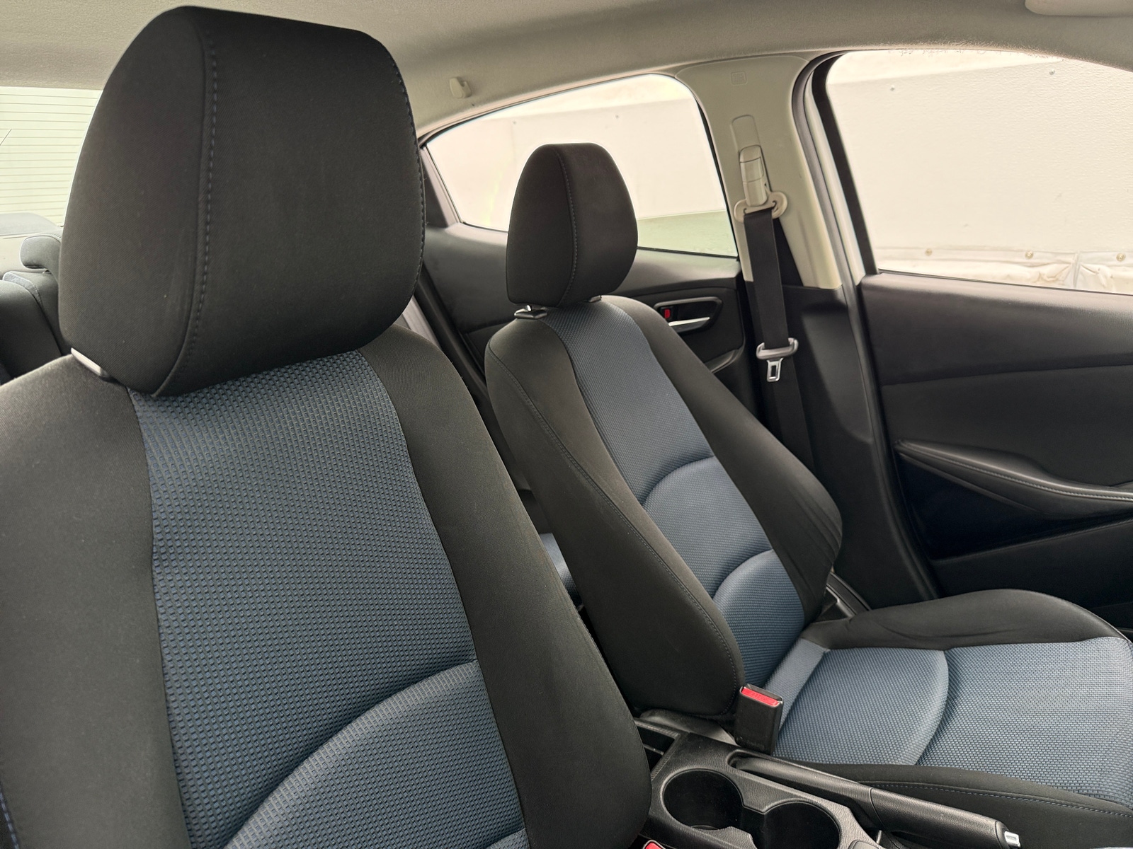 Thumbnail: 2017 Toyota Yaris iA - 2