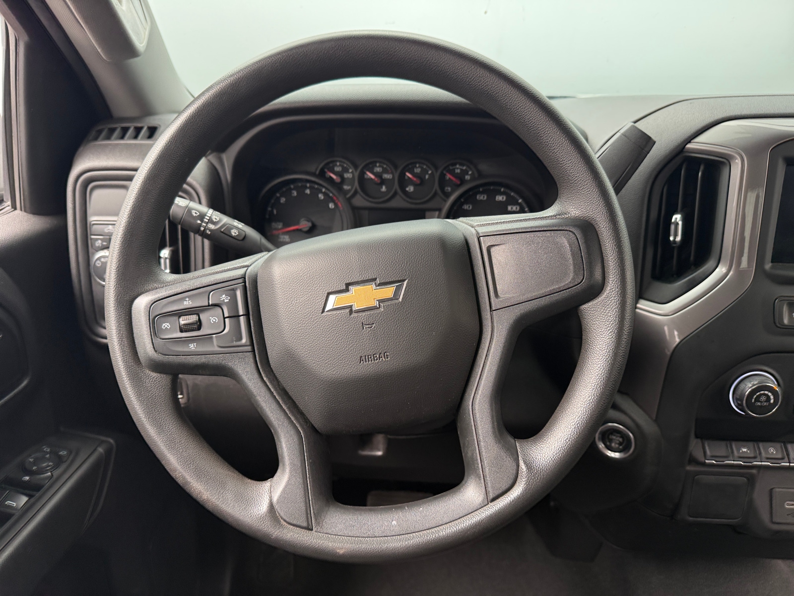 Thumbnail: 2022 Chevrolet Silverado 1500 - 5