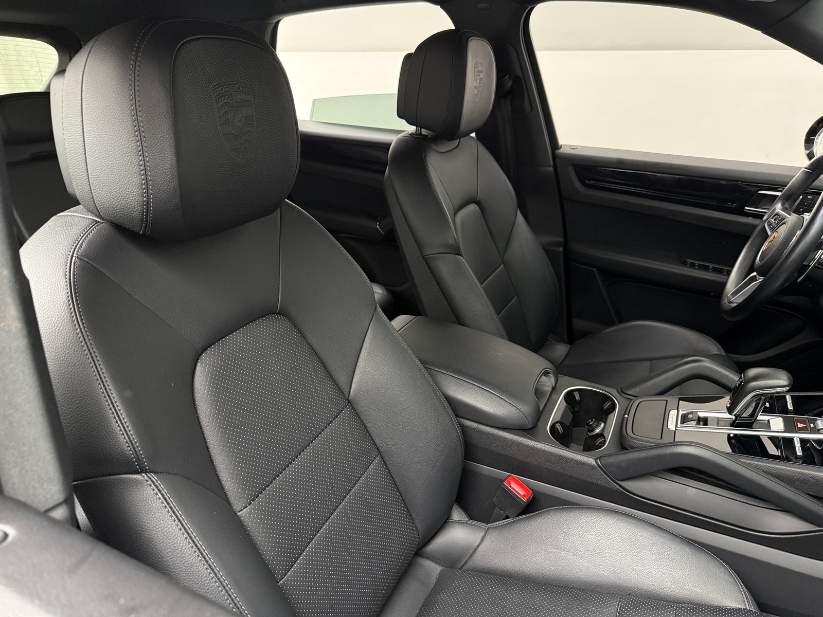 Thumbnail: 2023 Porsche Cayenne - 2