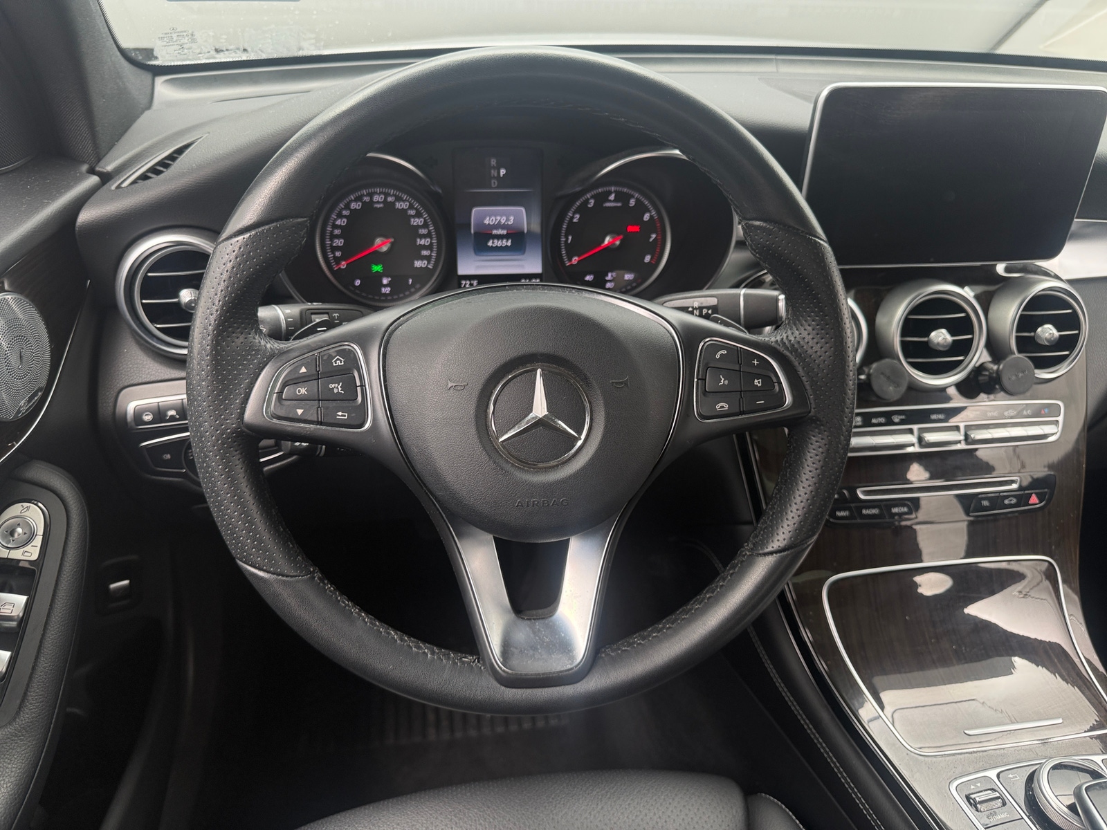 Thumbnail: 2017 Mercedes-Benz GLC - 4