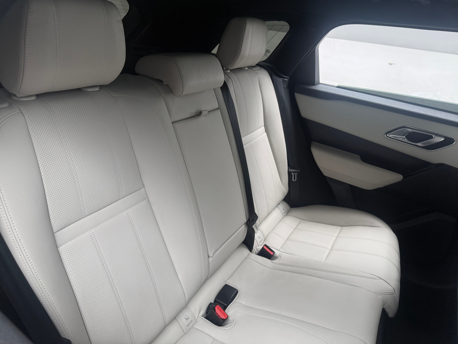 Thumbnail: 2021 Land Rover Range Rover Velar - 5