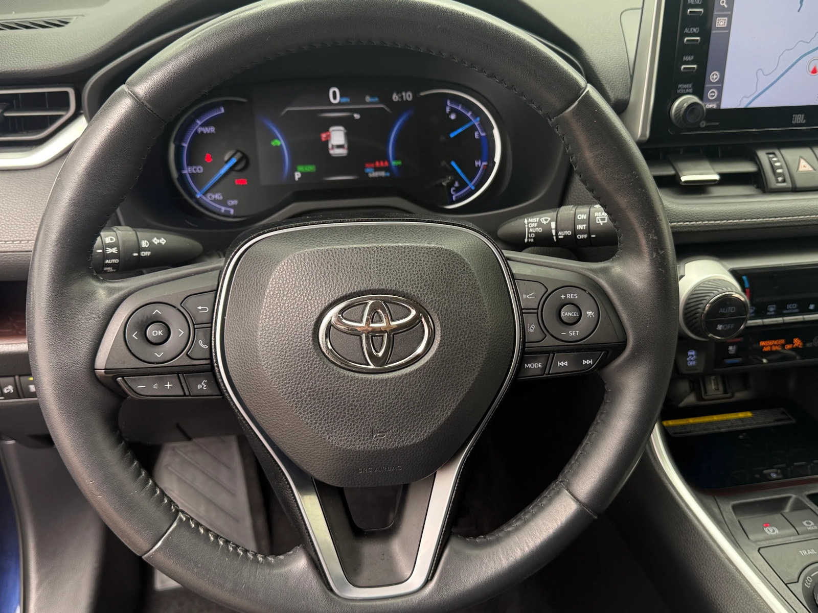 Thumbnail: 2020 Toyota RAV4 - 4