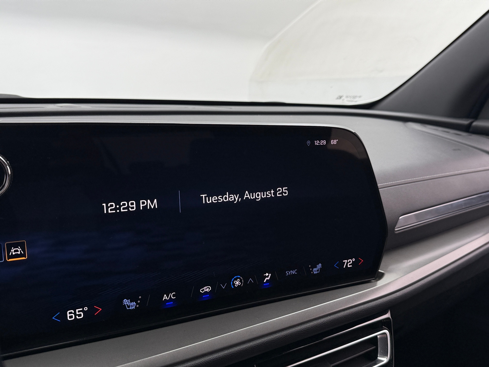 Thumbnail: 2024 Chevrolet Traverse - 4