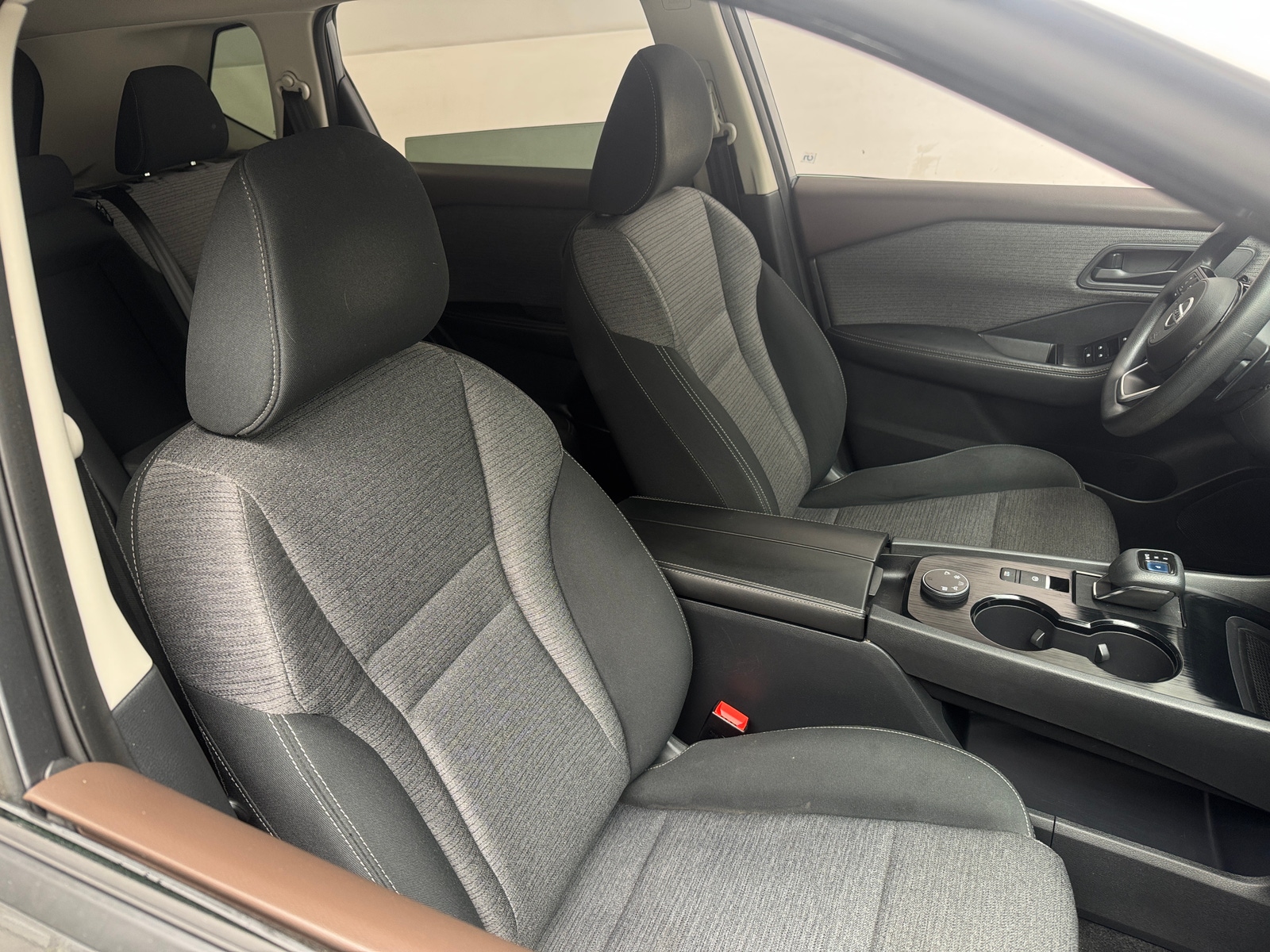 Thumbnail: 2021 Nissan Rogue - 2
