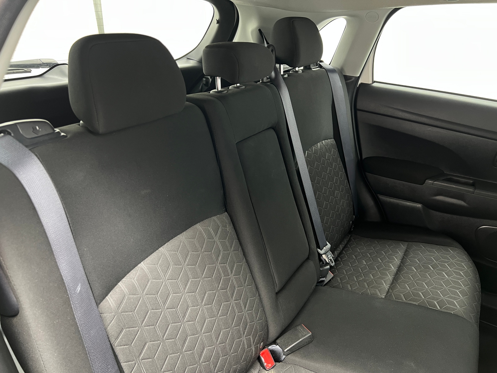 Thumbnail: 2020 Mitsubishi Outlander Sport - 6