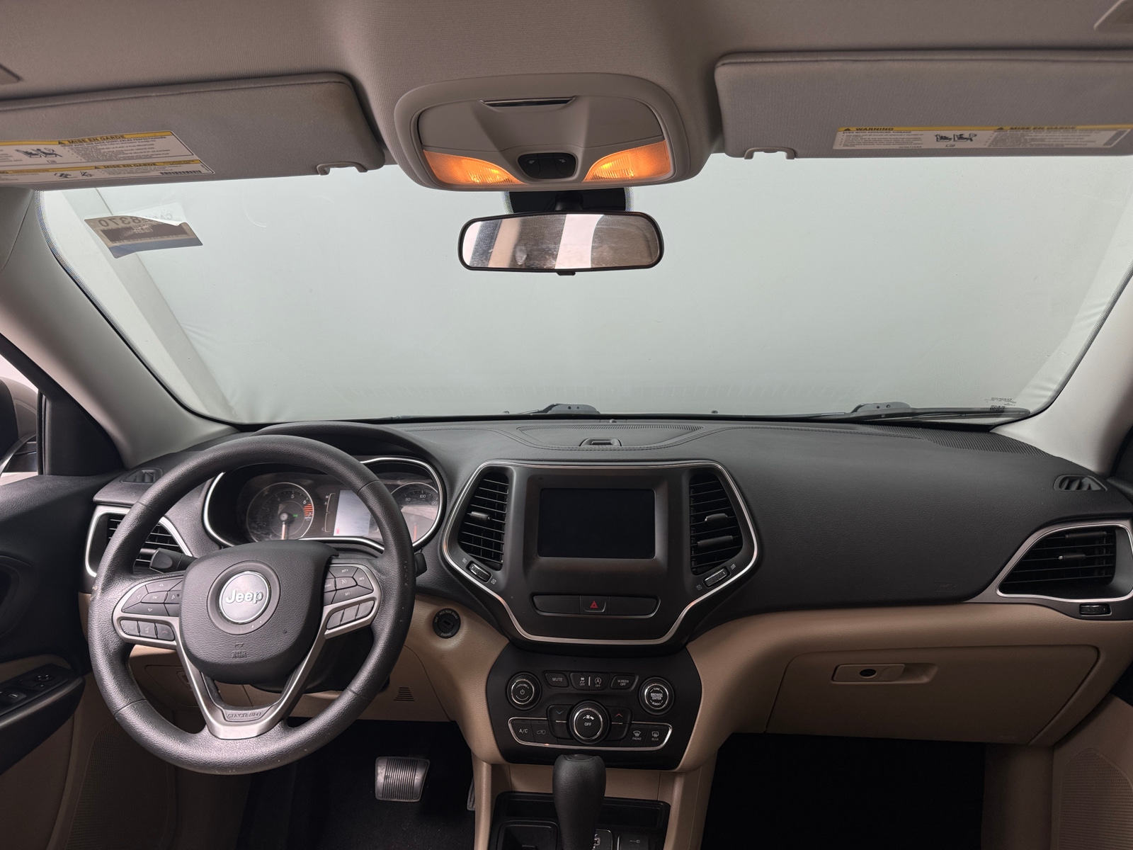 Thumbnail: 2019 Jeep Cherokee - 3