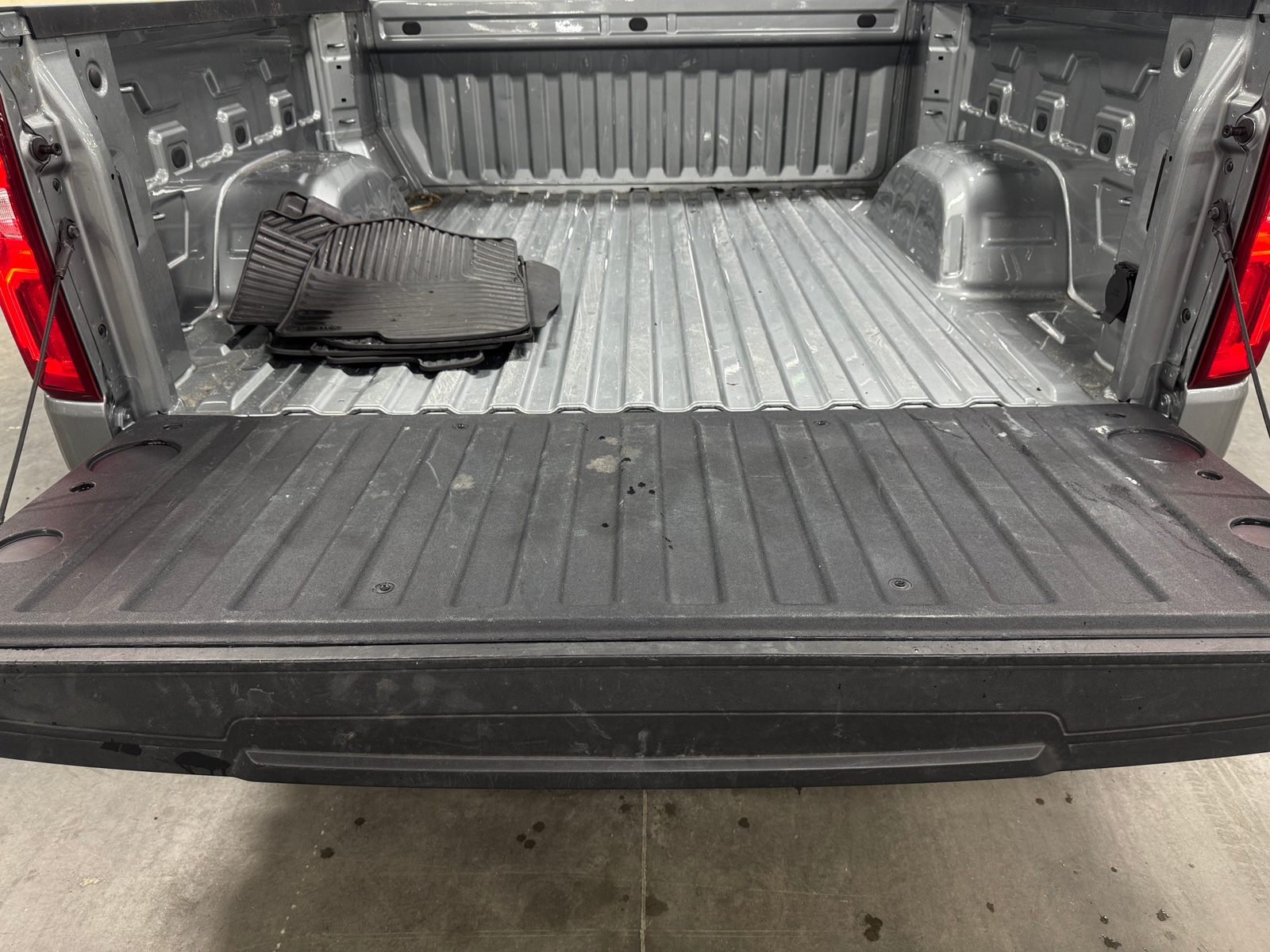 Thumbnail: 2026 Chevrolet Silverado 1500 - 7