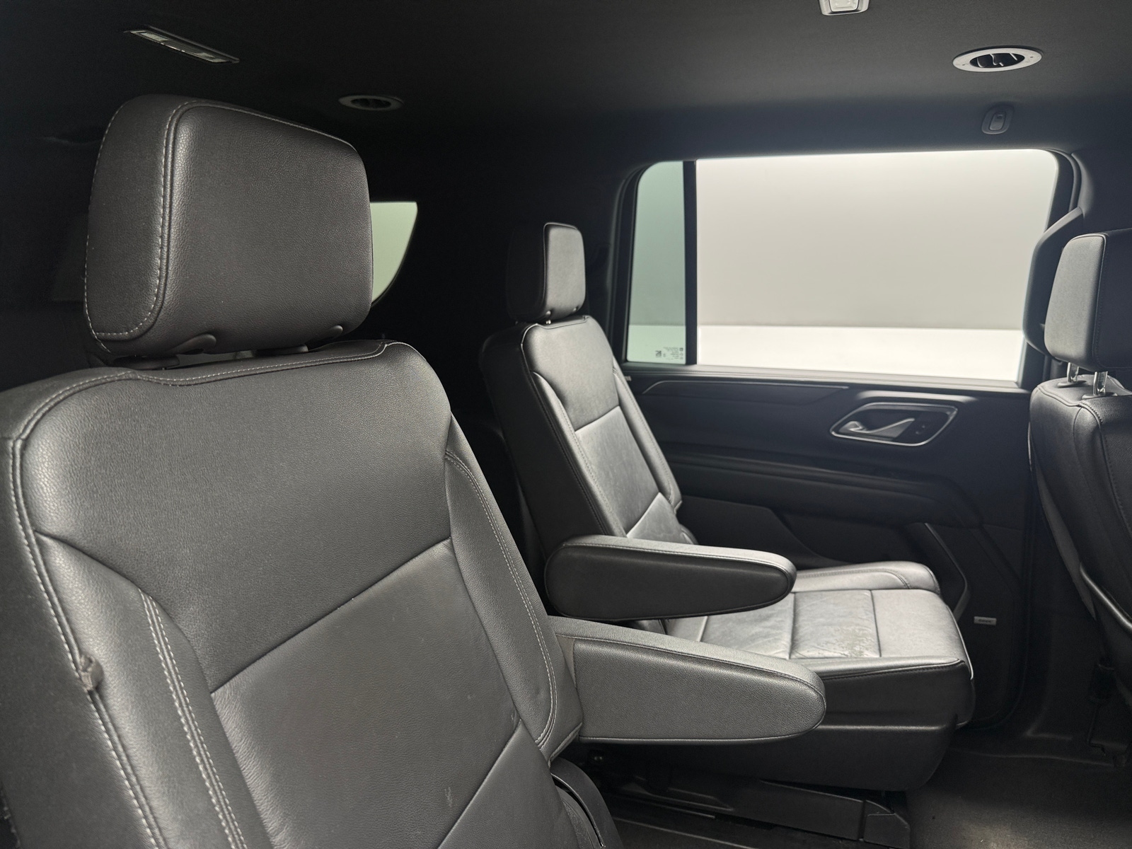 Thumbnail: 2022 Chevrolet Suburban - 5