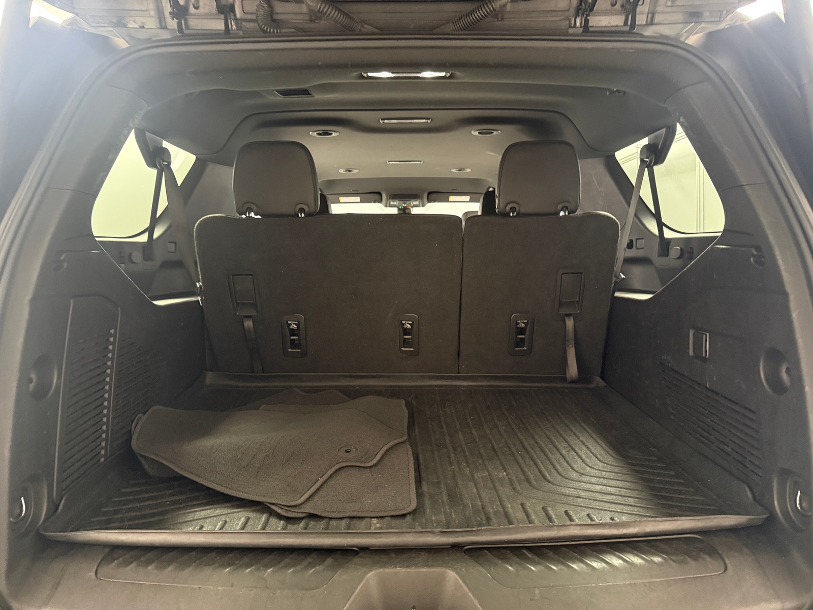 Thumbnail: 2022 Chevrolet Suburban - 6