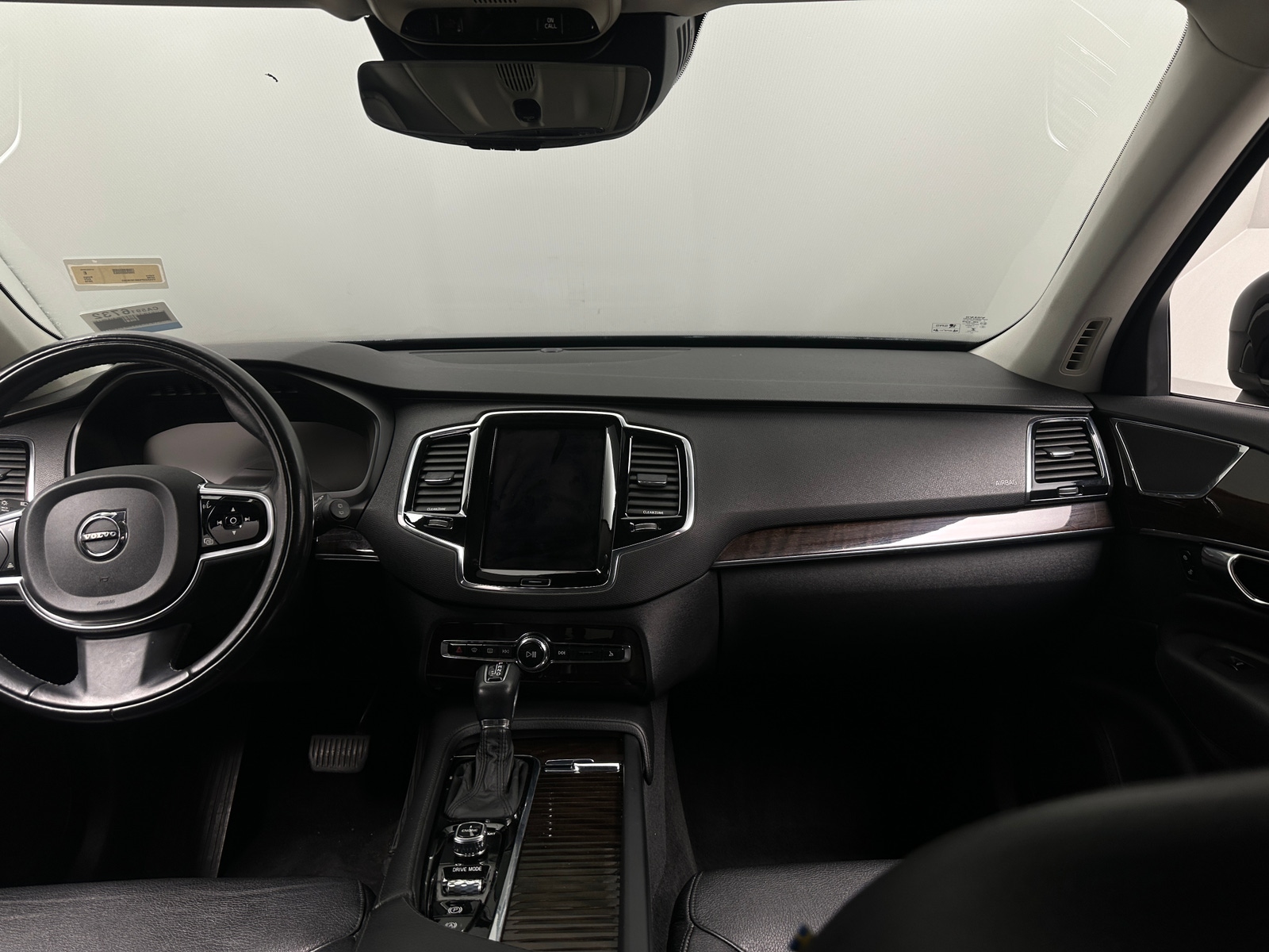 Thumbnail: 2016 Volvo XC90 - 2