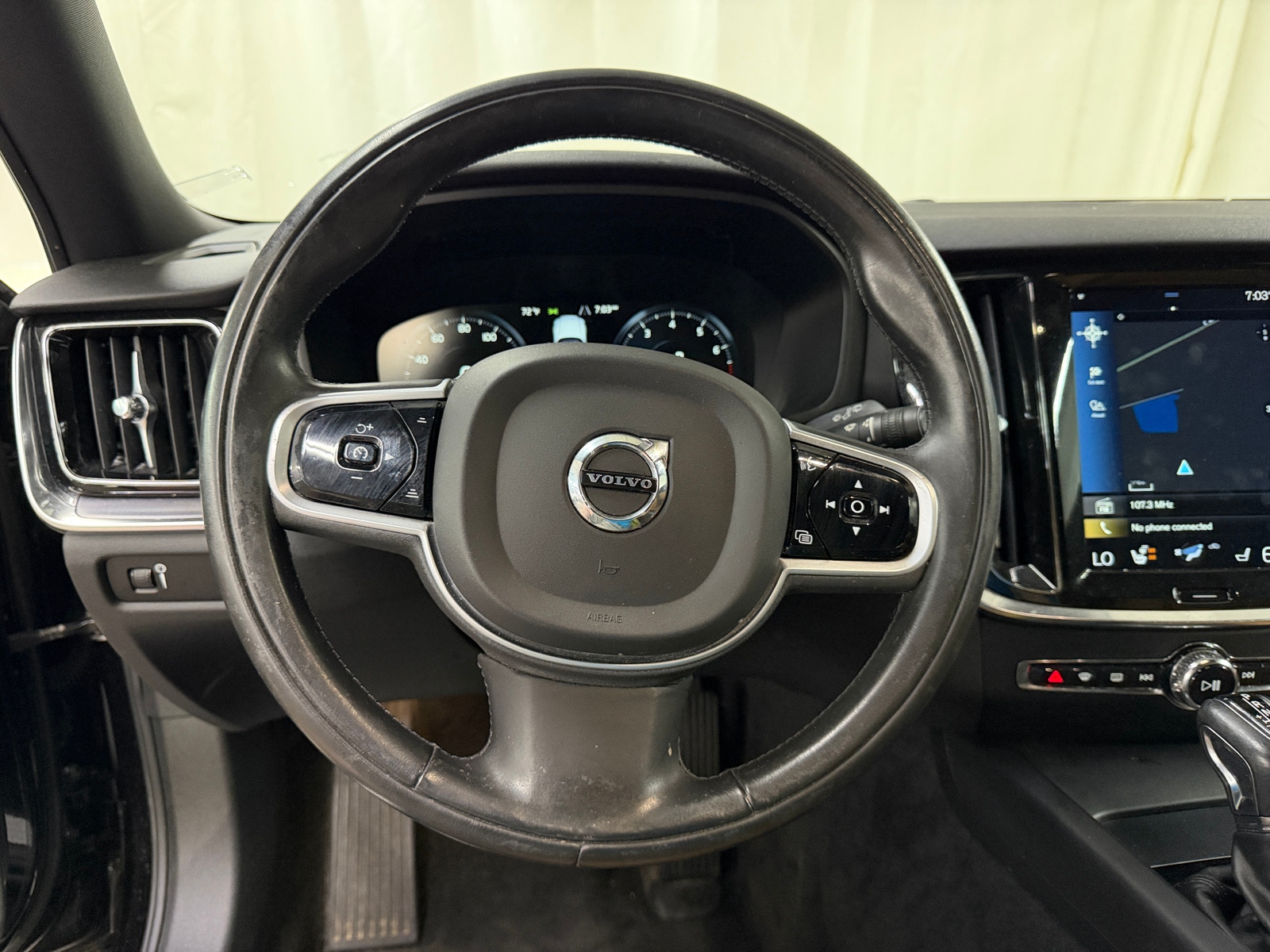 Thumbnail: 2020 Volvo V60 - 4