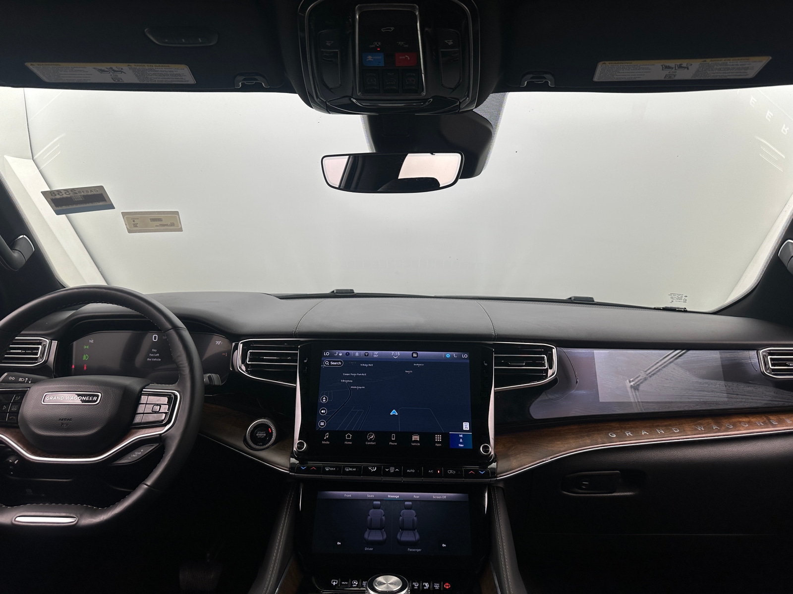 Thumbnail: 2025 Jeep Grand Wagoneer - 2