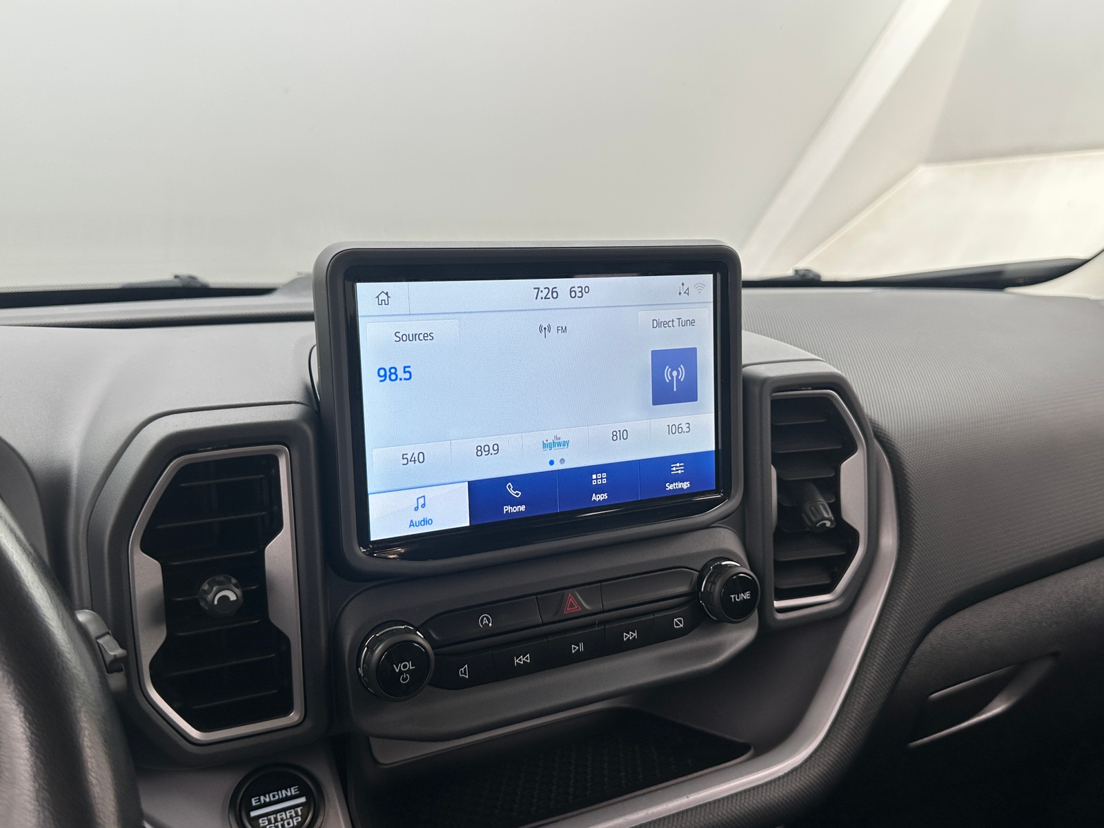 Thumbnail: 2022 Ford Bronco Sport - 4