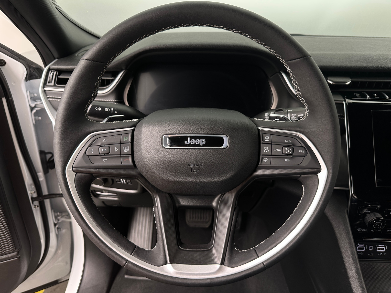 Thumbnail: 2025 Jeep Grand Cherokee - 5