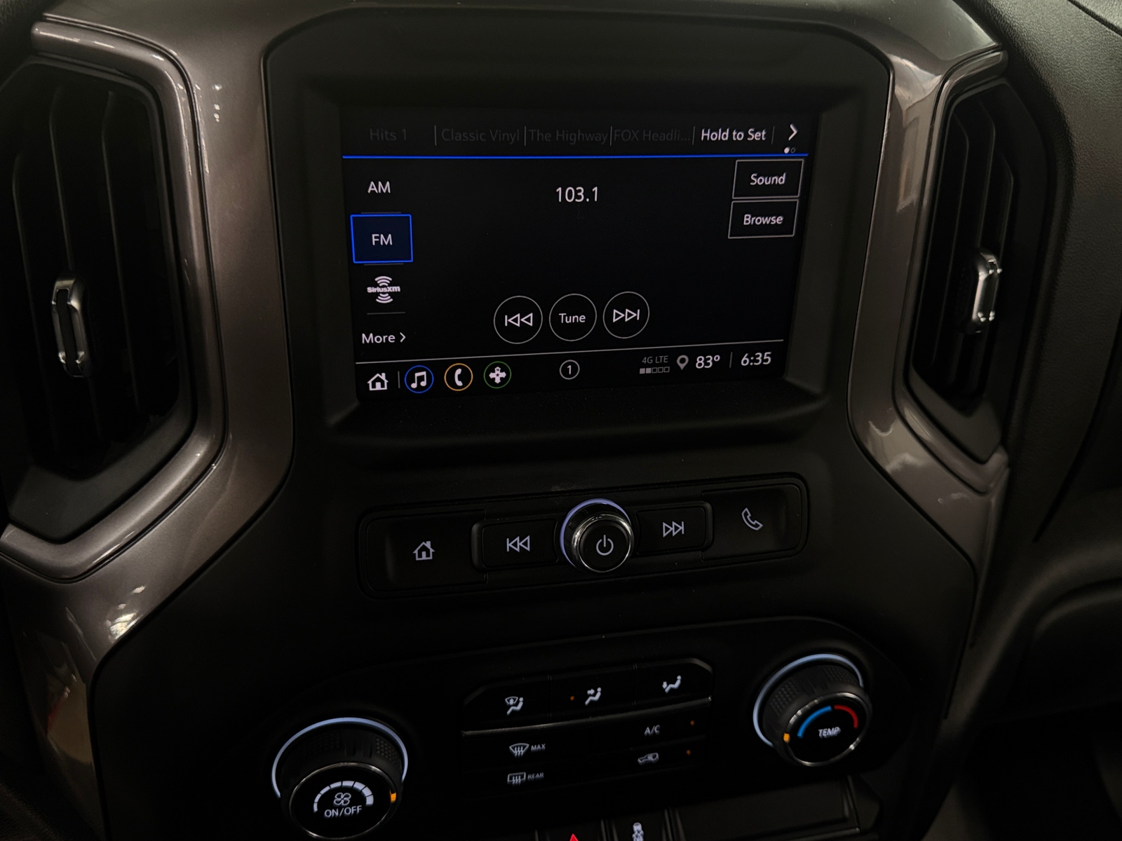 Thumbnail: 2024 Chevrolet Silverado 1500 - 4
