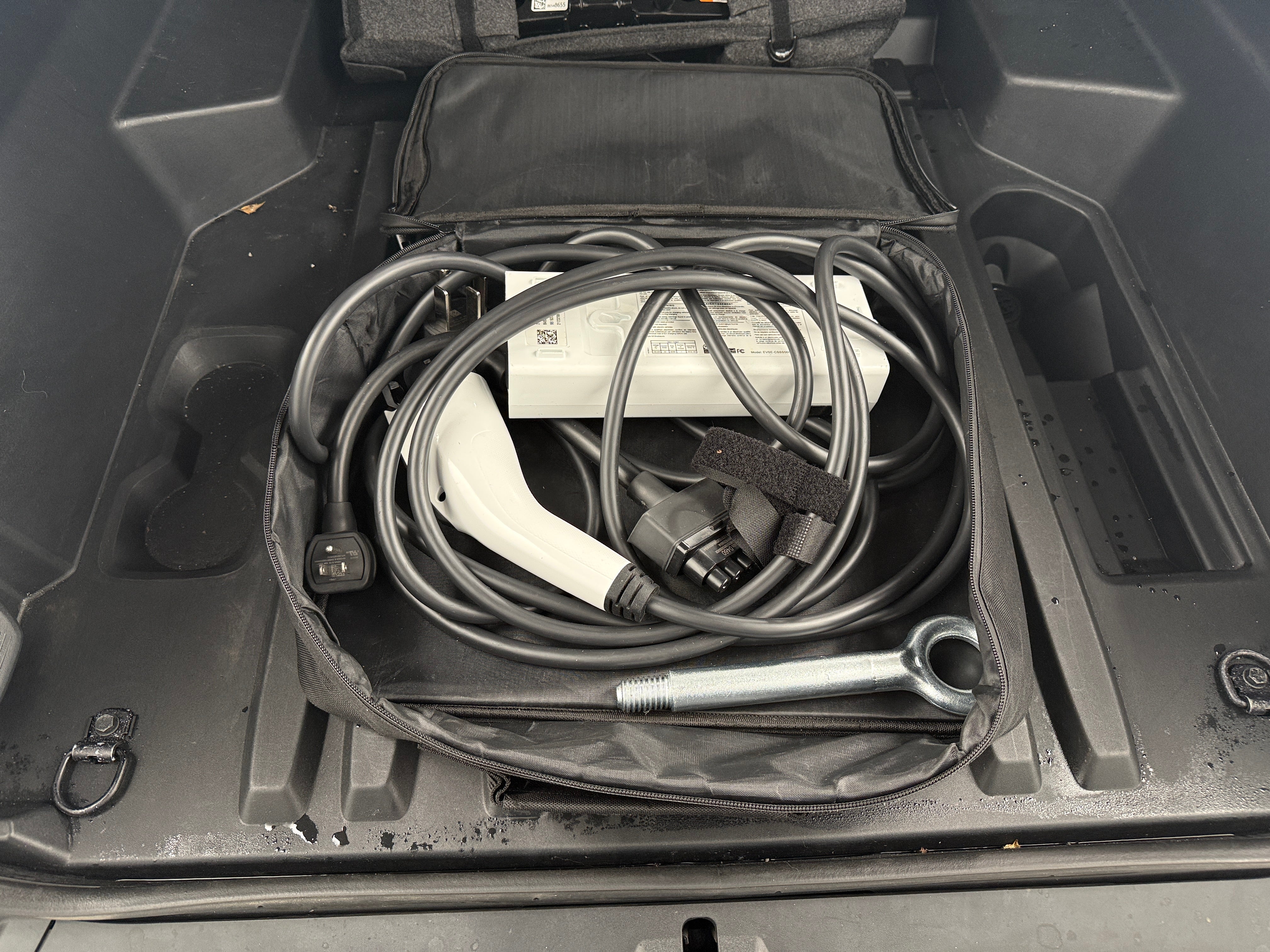 Used 2024 Chevrolet Silverado EV Work Truck with VIN 1GC10UEDXRU204253 for sale in Auburn, WA