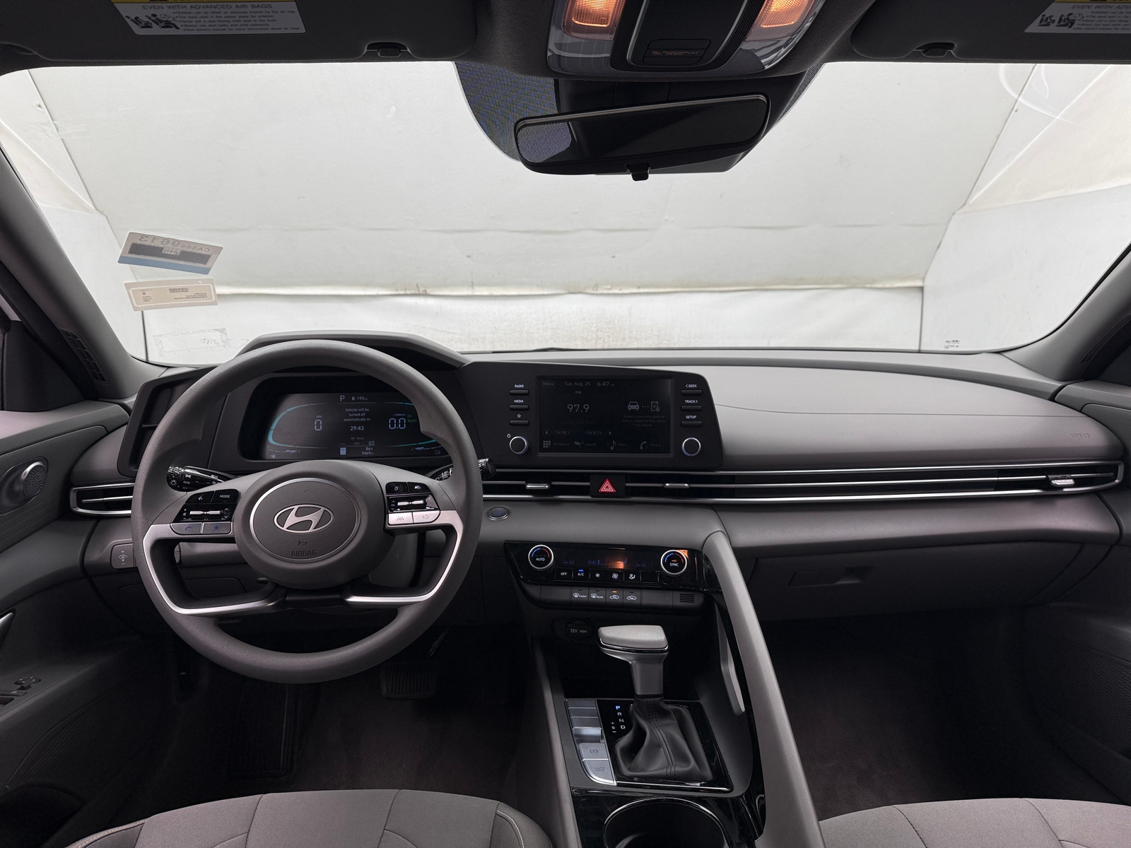 Thumbnail: 2025 Hyundai Elantra - 3