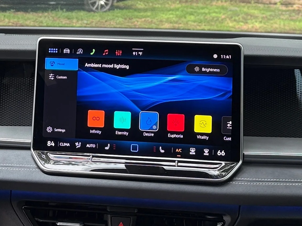 Thumbnail: 2026 Volkswagen Tiguan - 4