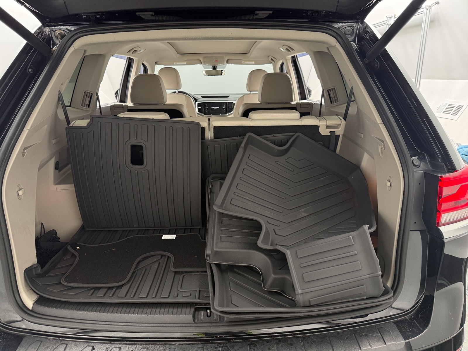 Thumbnail: 2022 Volkswagen Atlas - 7