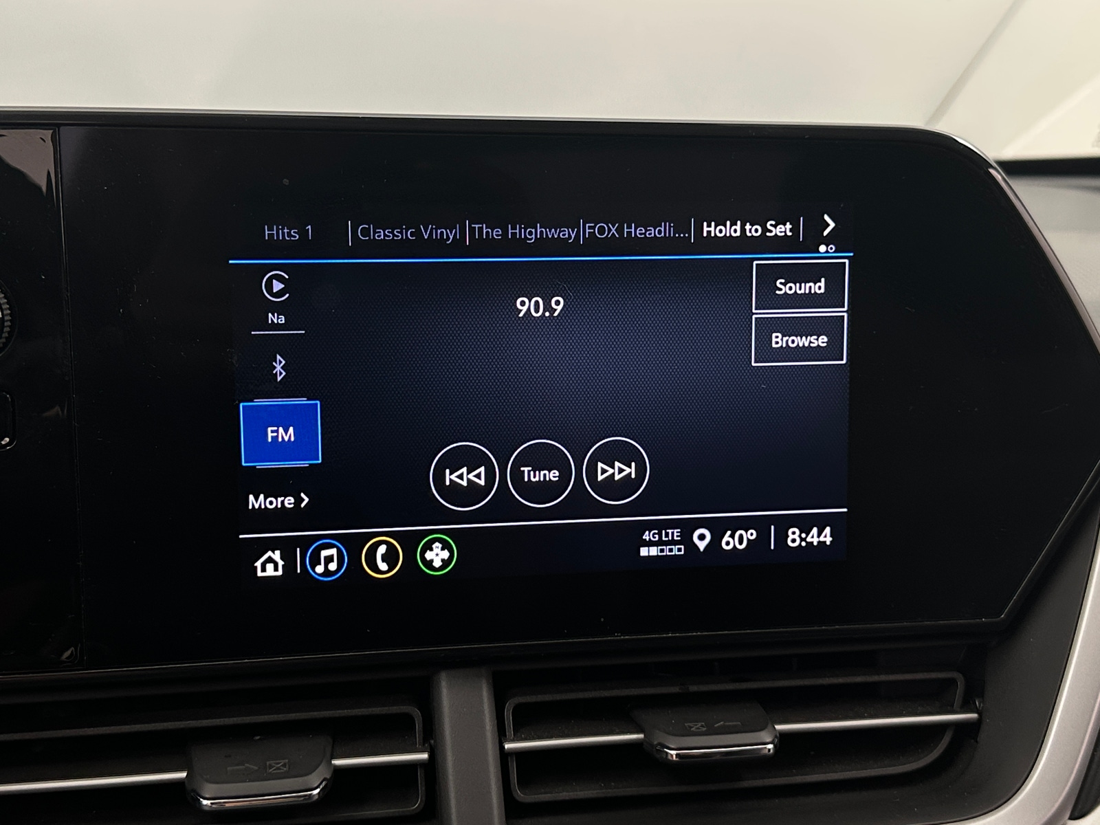 Thumbnail: 2024 Chevrolet Trax - 4