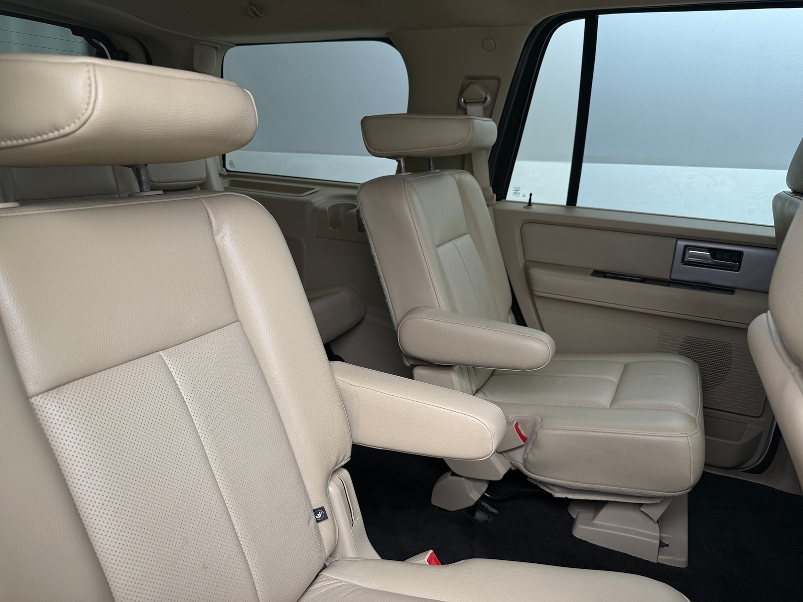 Thumbnail: 2017 Ford Expedition - 5