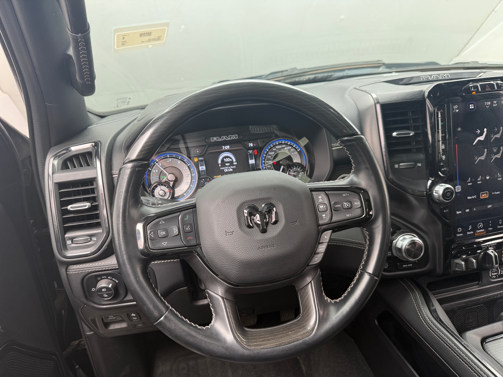Thumbnail: 2022 RAM 1500 - 4
