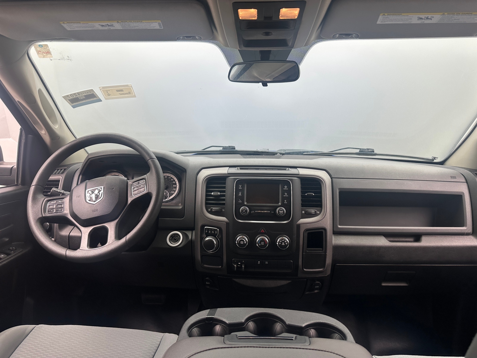Thumbnail: 2019 RAM 1500 Classic - 3